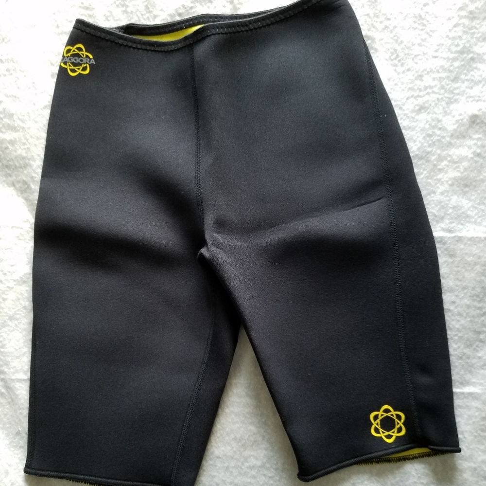 Neoprene exercise shorts